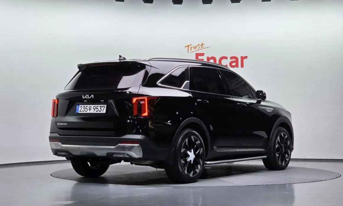 Kia Sorento — фото 5