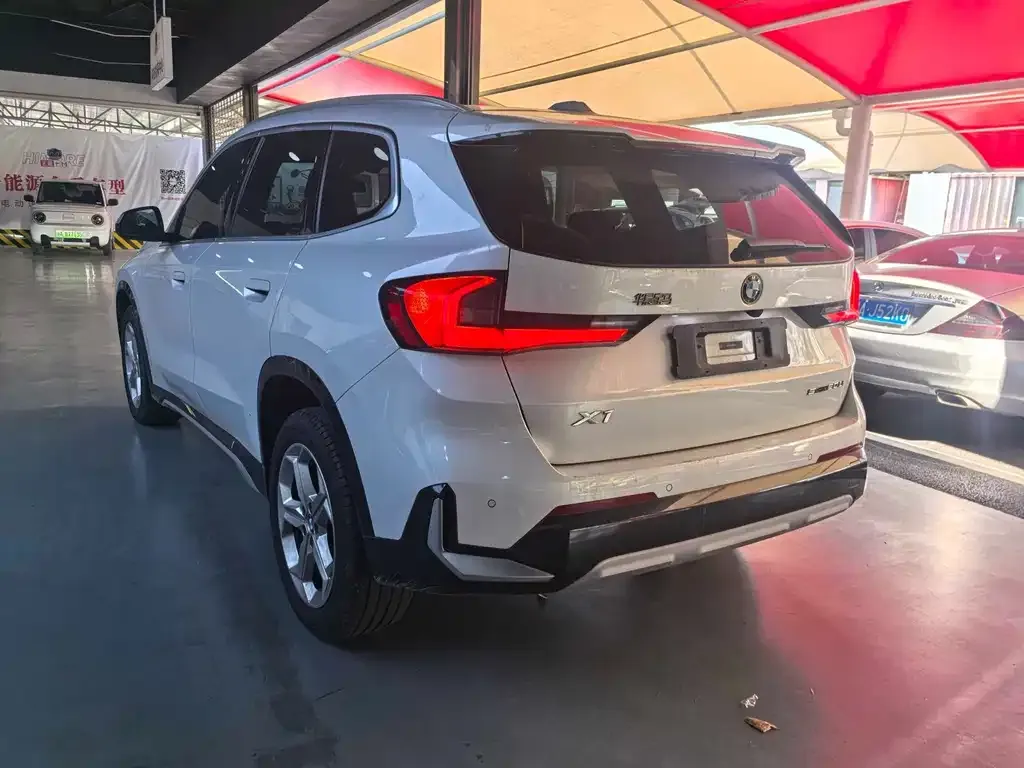 BMW X1 — фото 4