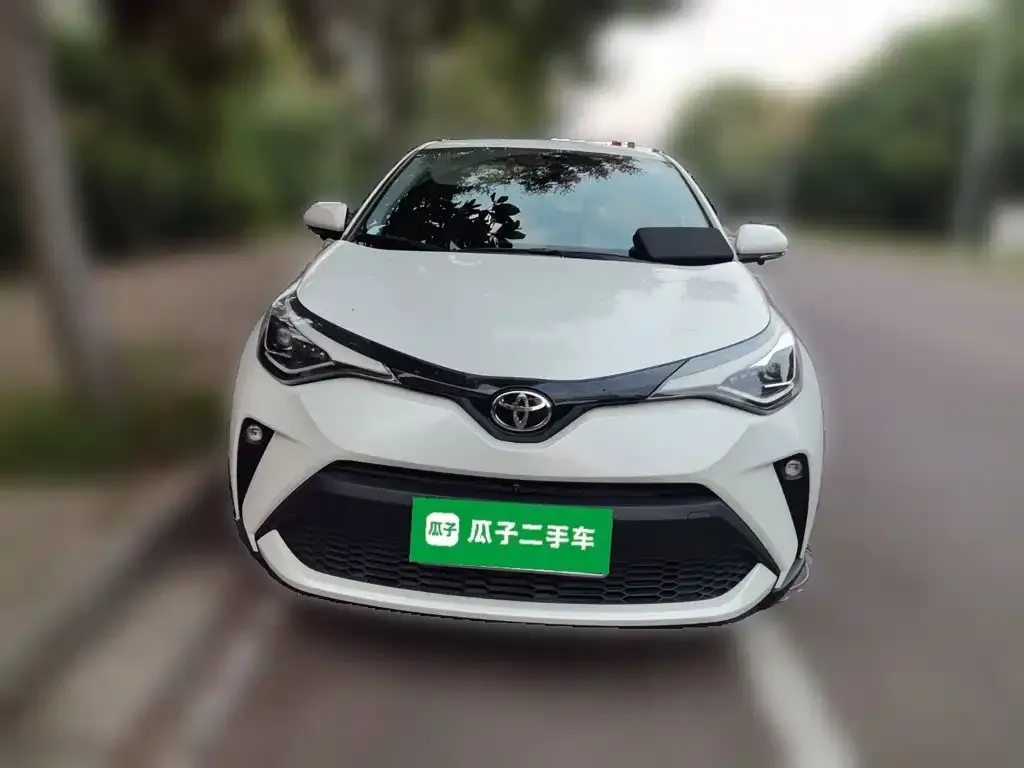 Toyota C-HR — фото 3