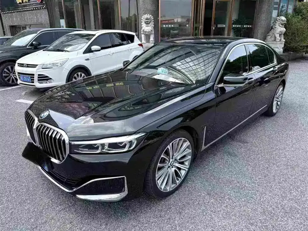 BMW 7 Series — фото 6