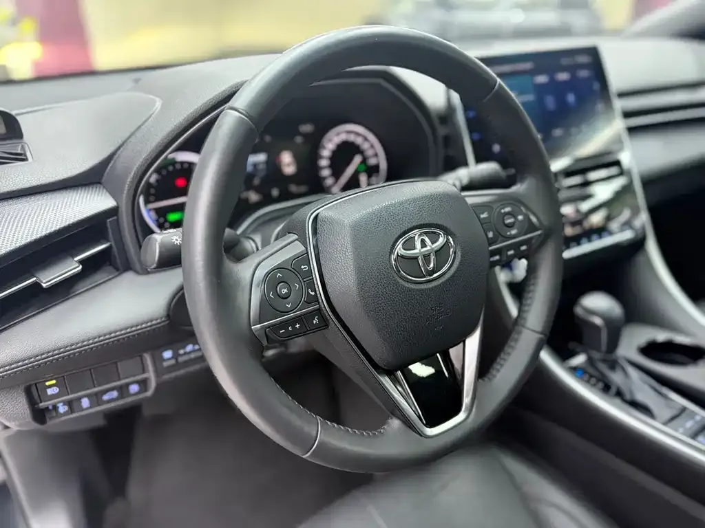 Toyota Avalon — фото 10