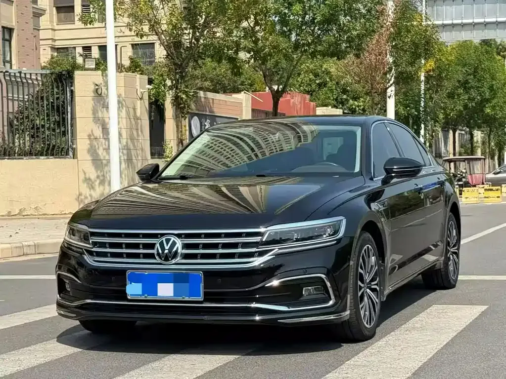 Volkswagen Phideon — фото 1