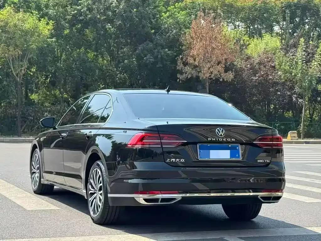 Volkswagen Phideon — фото 9