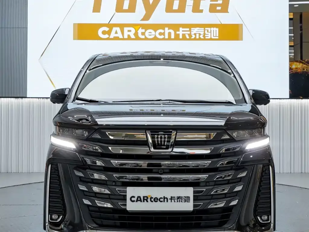 Toyota Vellfire — фото 7