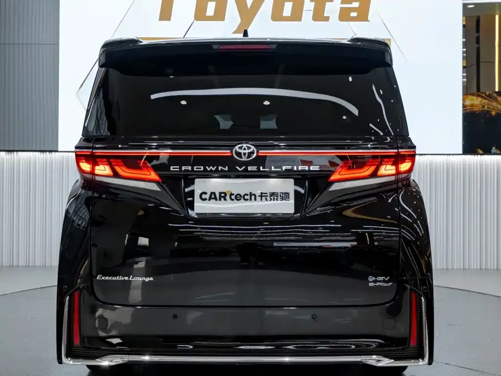 Toyota Vellfire — фото 10