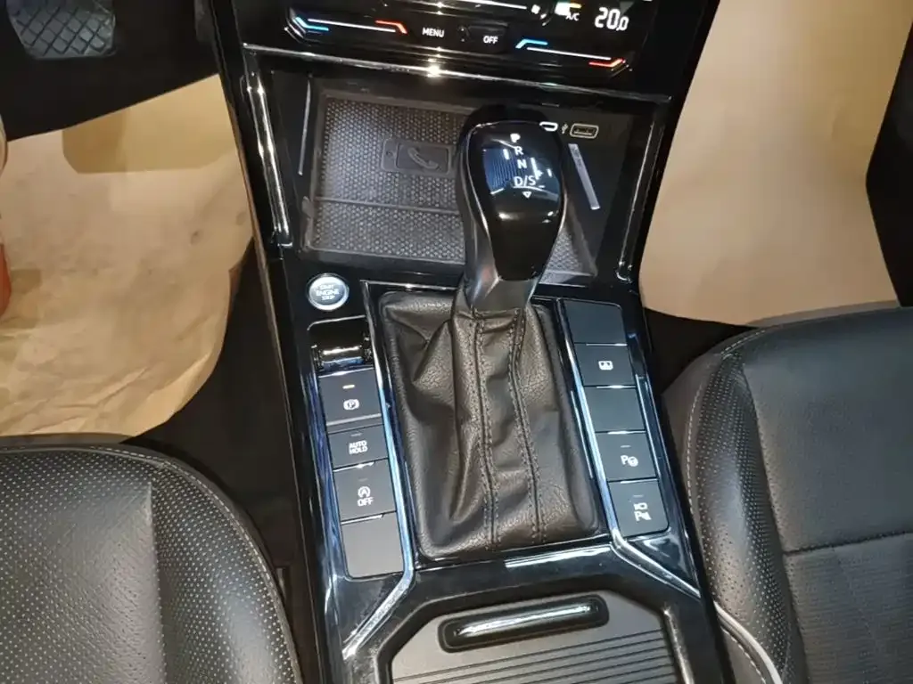 Volkswagen Passat — фото 7