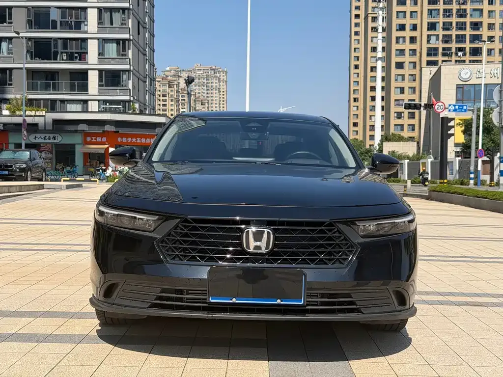 Honda Accord — фото 7