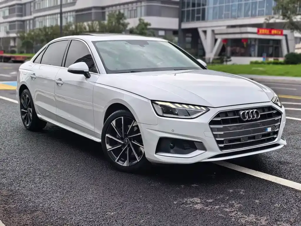 Audi A4L — фото 5