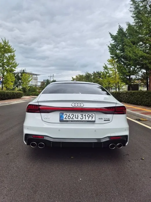 Audi A7 — фото 7