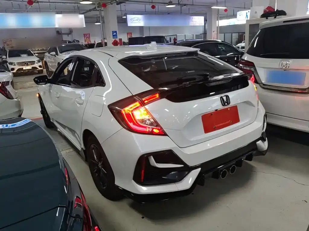 Honda Civic — фото 8