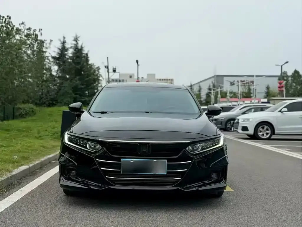 Honda Accord — фото 4