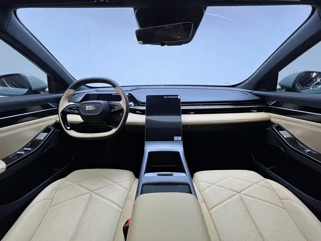 Geely Galaxy L6 — фото 9
