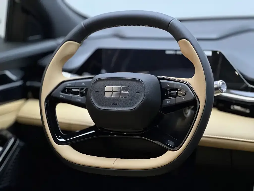 Geely Galaxy L6 — фото 7