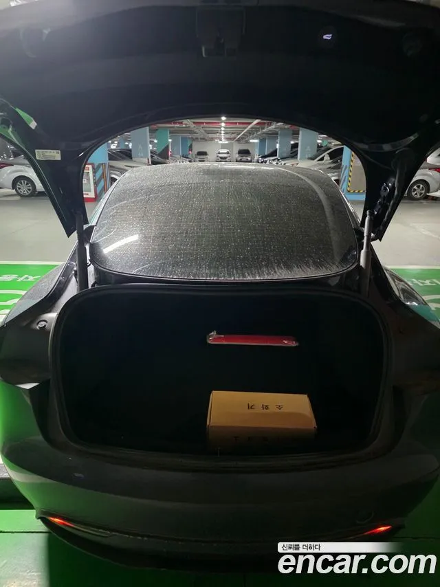Tesla Model 3 — фото 3