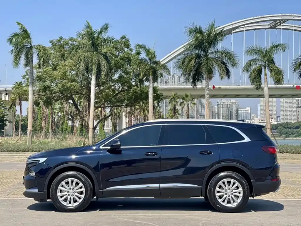 Buick Enclave — фото 8