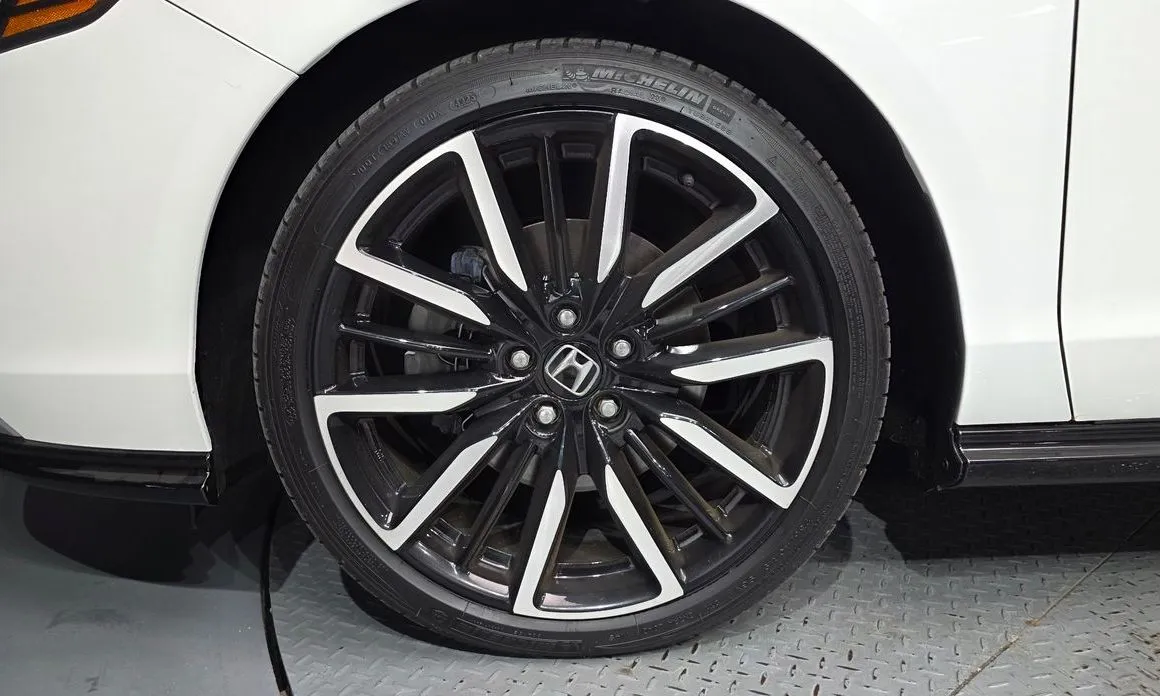 Honda Accord — фото 6