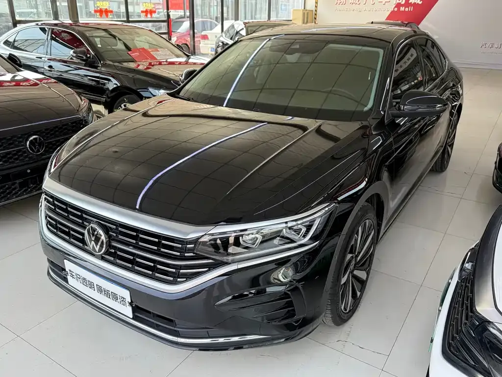 Volkswagen Passat — фото 1
