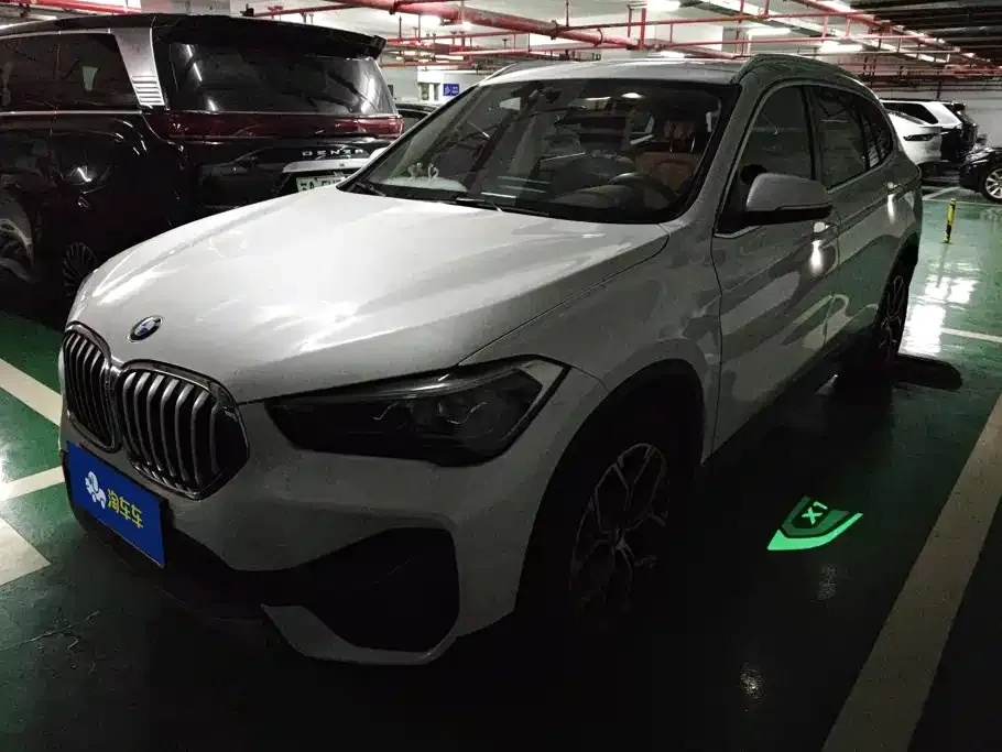 BMW X1 — фото 1
