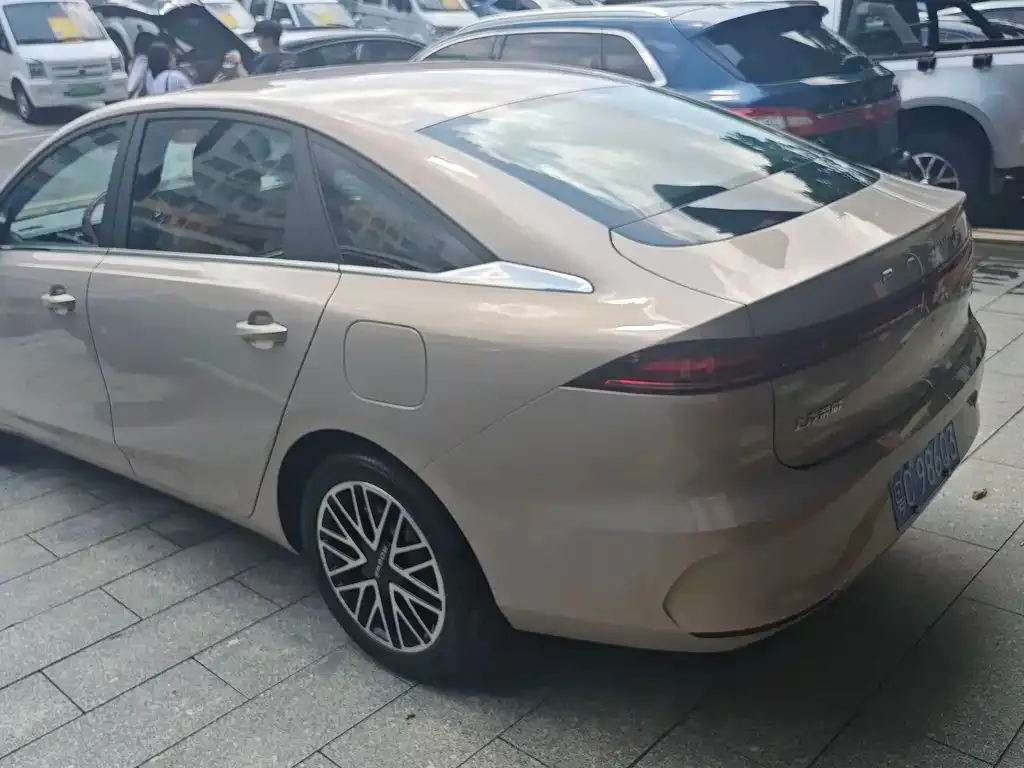 Roewe i6 — фото 2