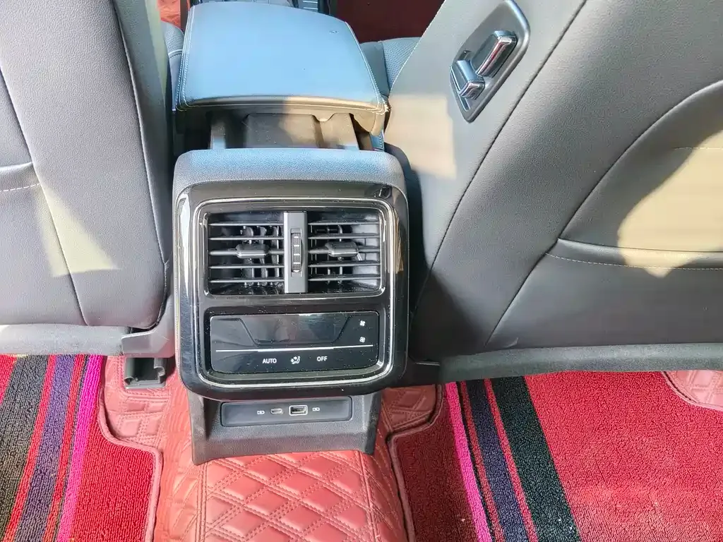 Volkswagen Passat — фото 7