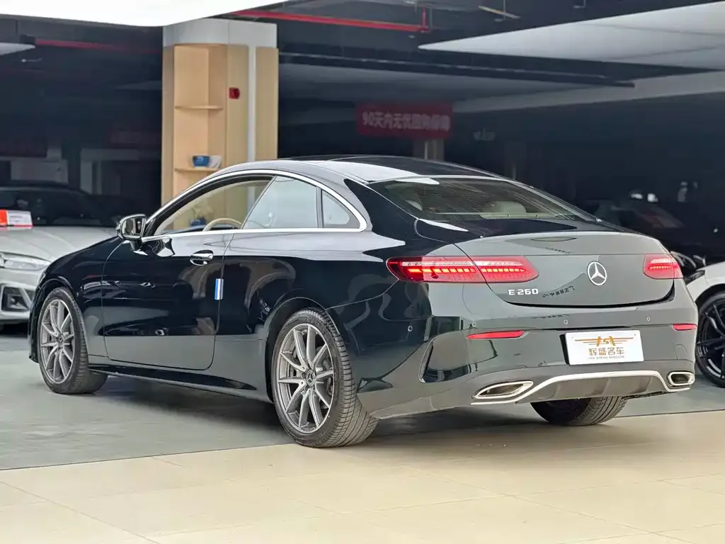 Mercedes-Benz E-Class (Import) — фото 2