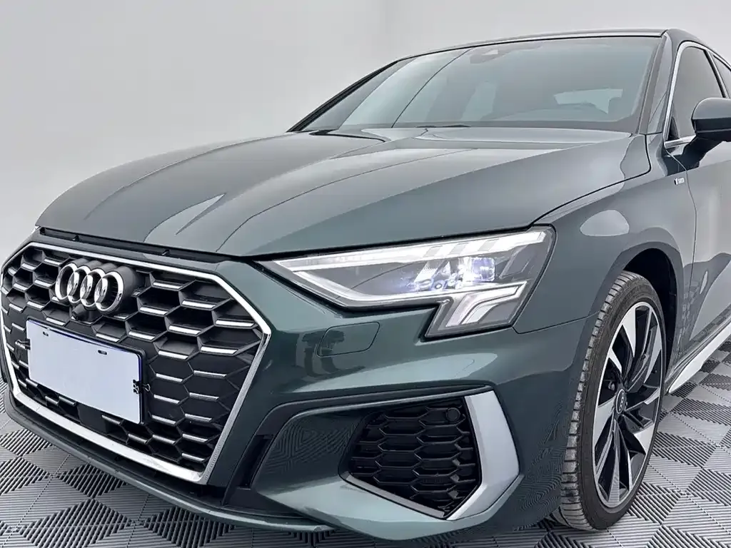 Audi A3 — фото 2