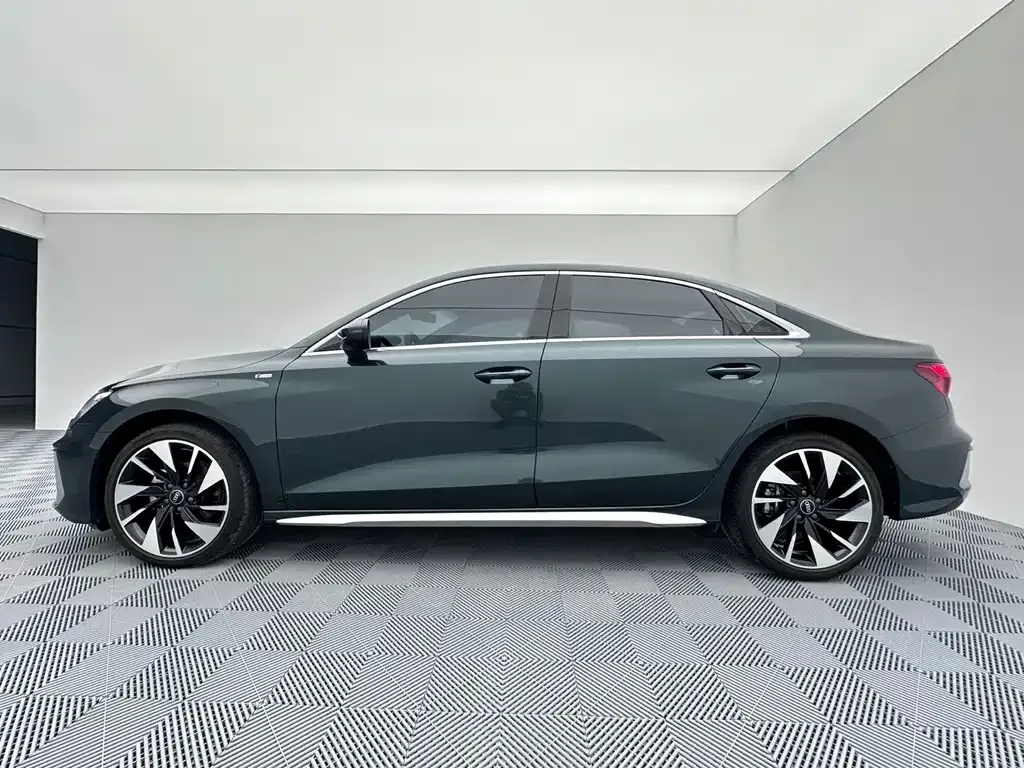 Audi A3 — фото 9