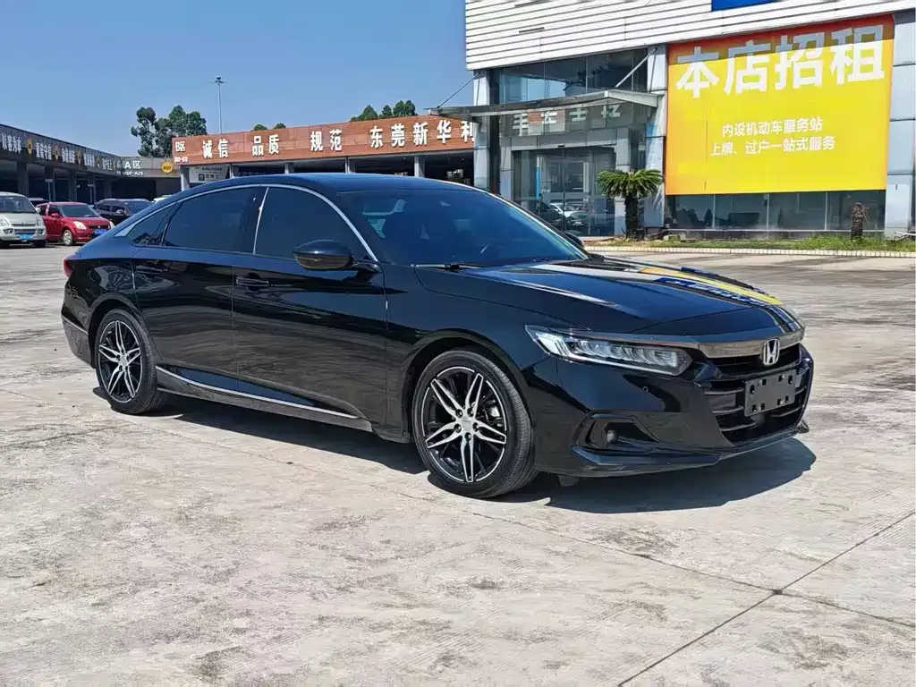Honda Accord — фото 7