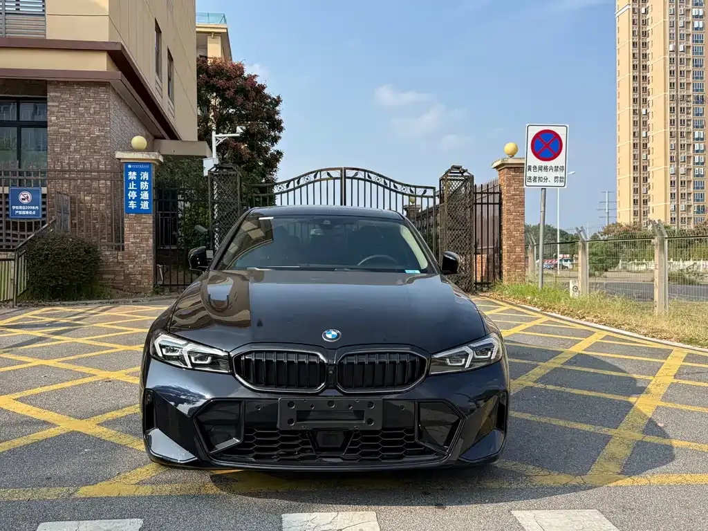 BMW 3 Series — фото 1