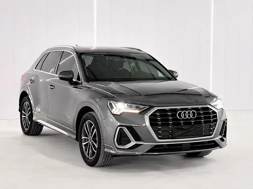 Audi Q3 — фото 10