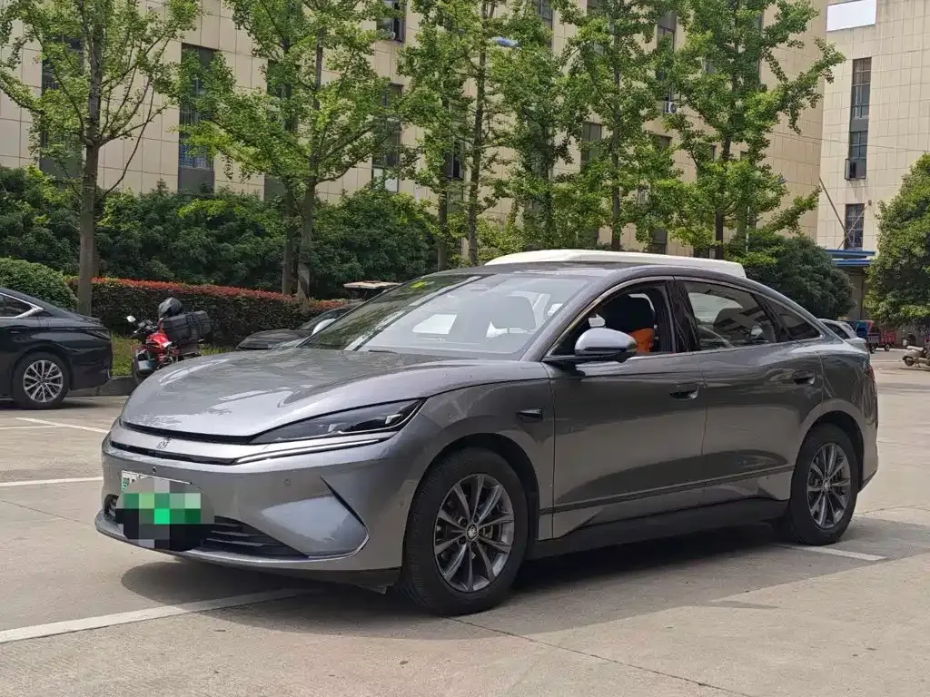 BYD Qin L — фото 1