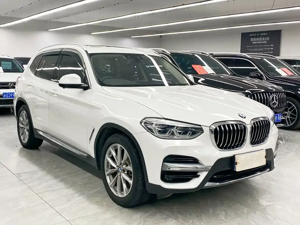 BMW X3 — фото 10