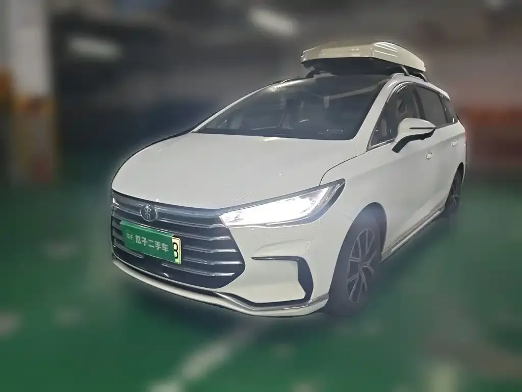 BYD MAX New Energy — фото 1