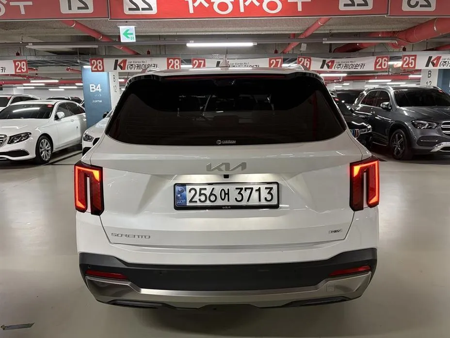Kia Sorento — фото 8