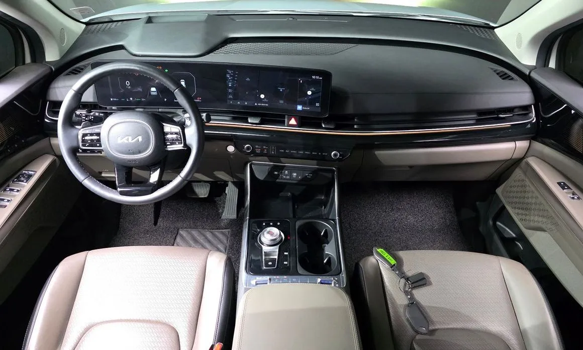 Kia Carnival — фото 10