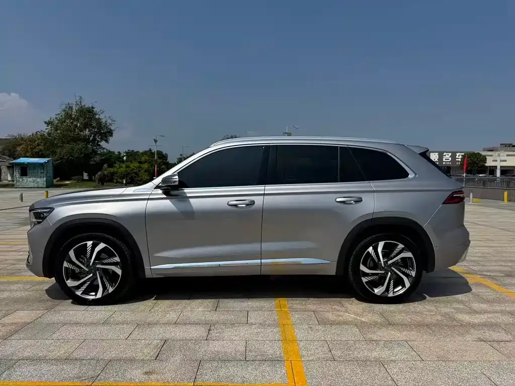 Geely Xingyue L — фото 9