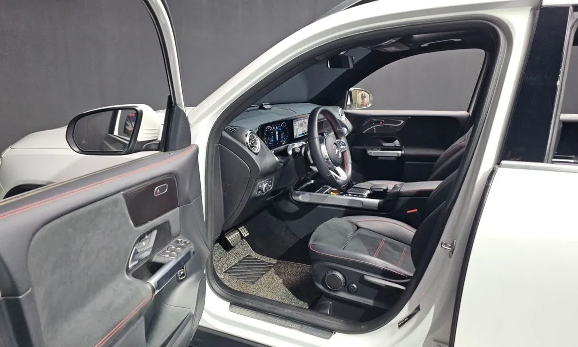 Mercedes-Benz GLB-Class — фото 4