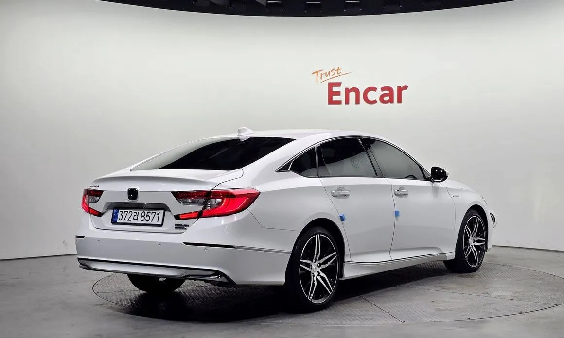 Honda Accord — фото 4