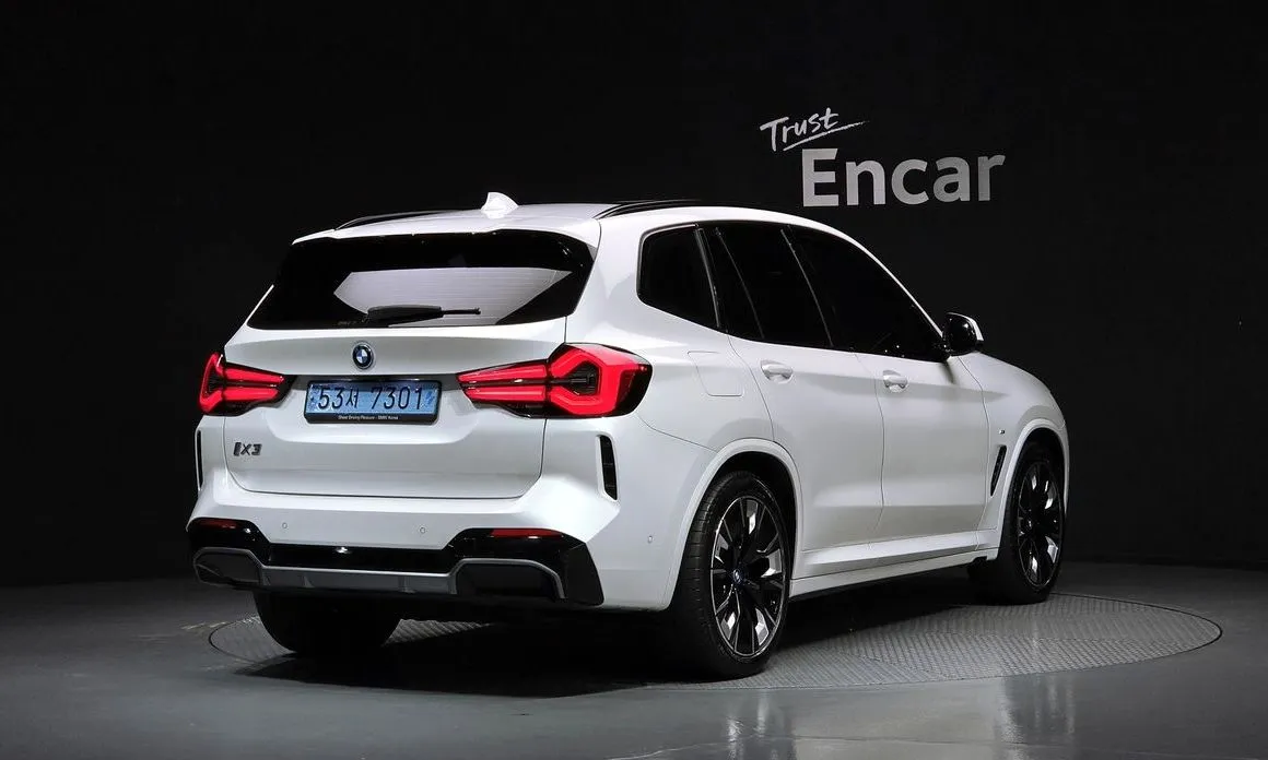 BMW iX3 — фото 2