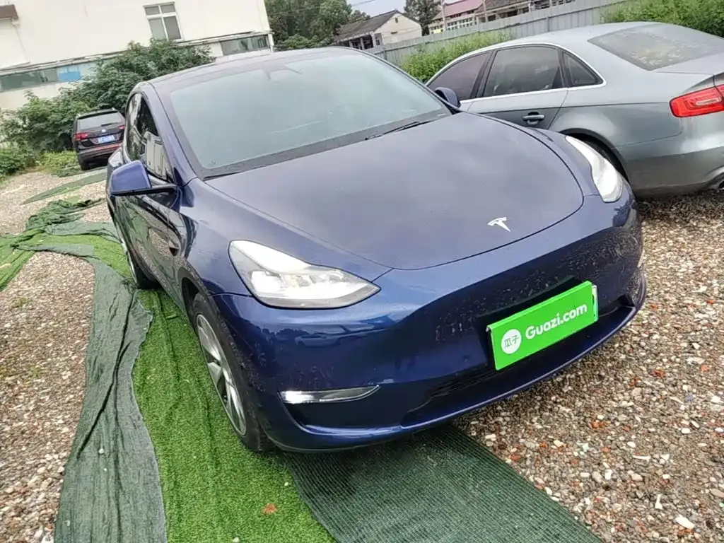 Tesla Model Y — фото 7