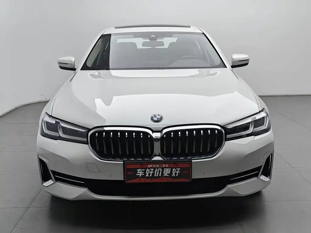 BMW 5 Series — фото 2
