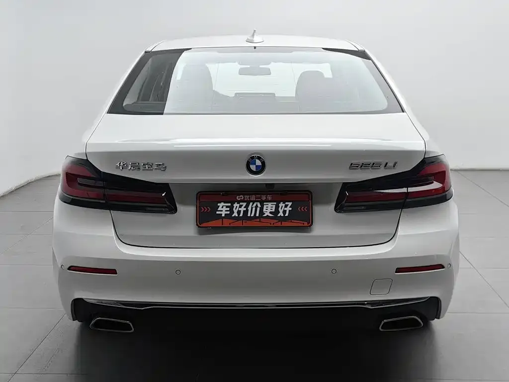 BMW 5 Series — фото 3