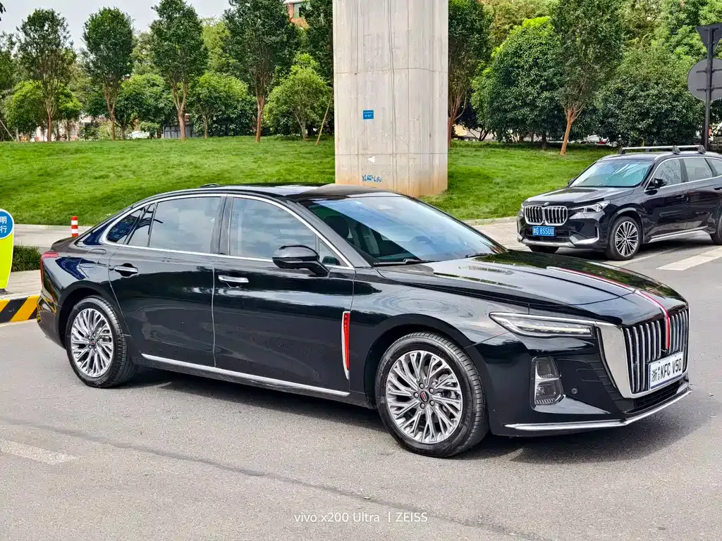 Hongqi H5 — фото 8