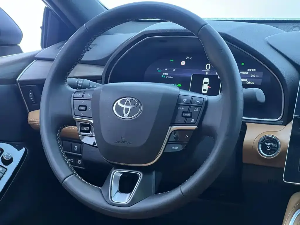 Toyota Avalon — фото 9