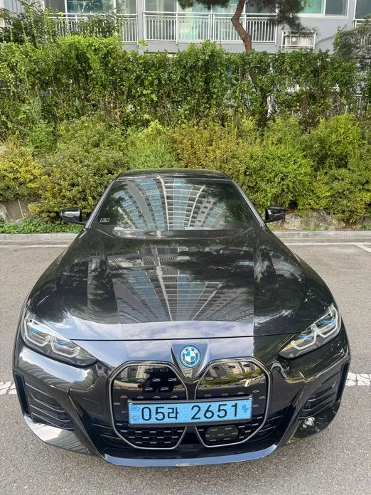 BMW i4 — фото 1