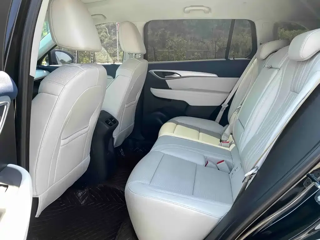 Buick Envision Plus — фото 4