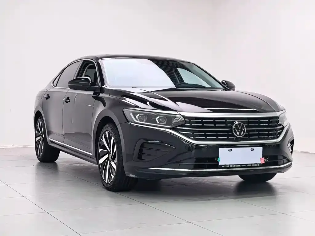 Volkswagen Passat — фото 6