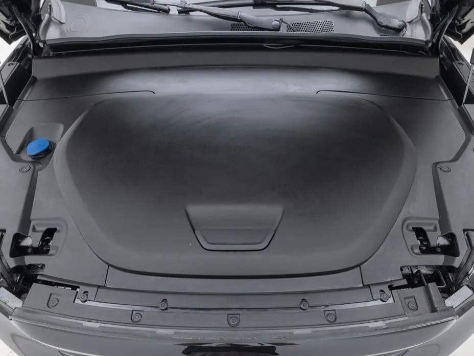 Volvo C40 — фото 10
