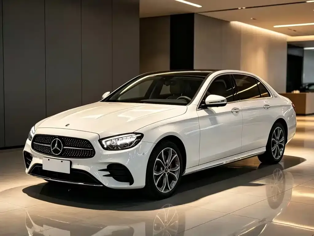 Mercedes-Benz E-Class — фото 1
