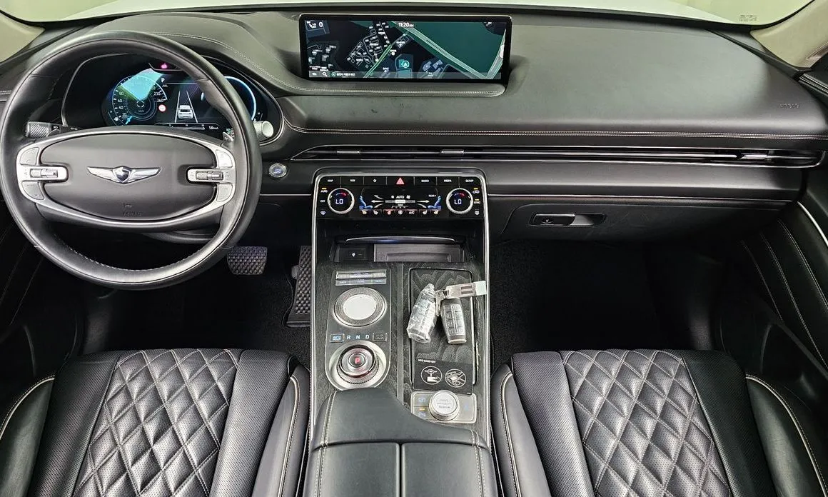 Genesis GV80 — фото 10